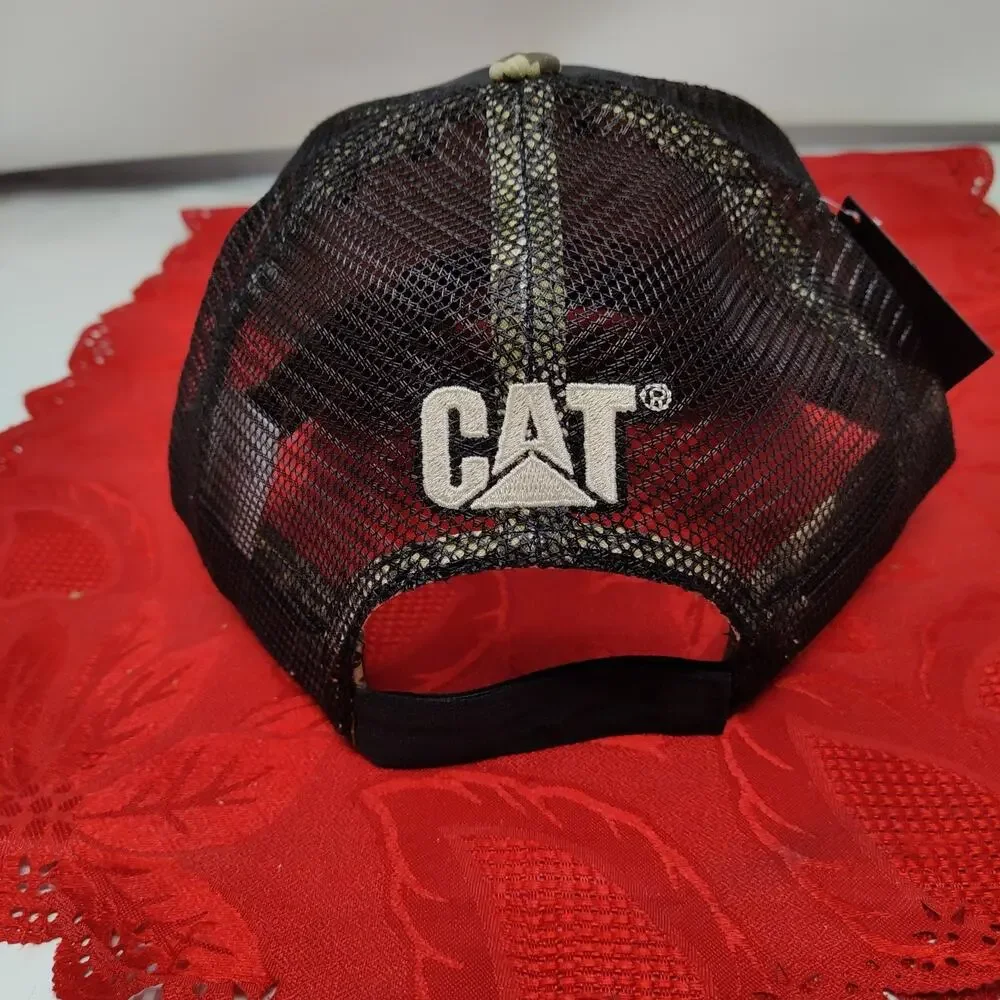 CAT Caterpillar Trucker Hat Digital CAMO Flag Men's Adjustable Mesh